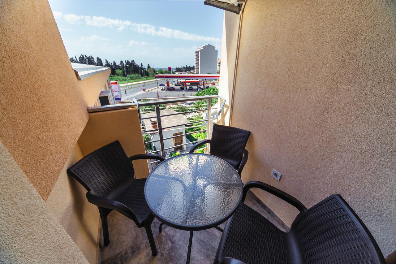 Villa Jadran Apartments Бар Екстериор снимка