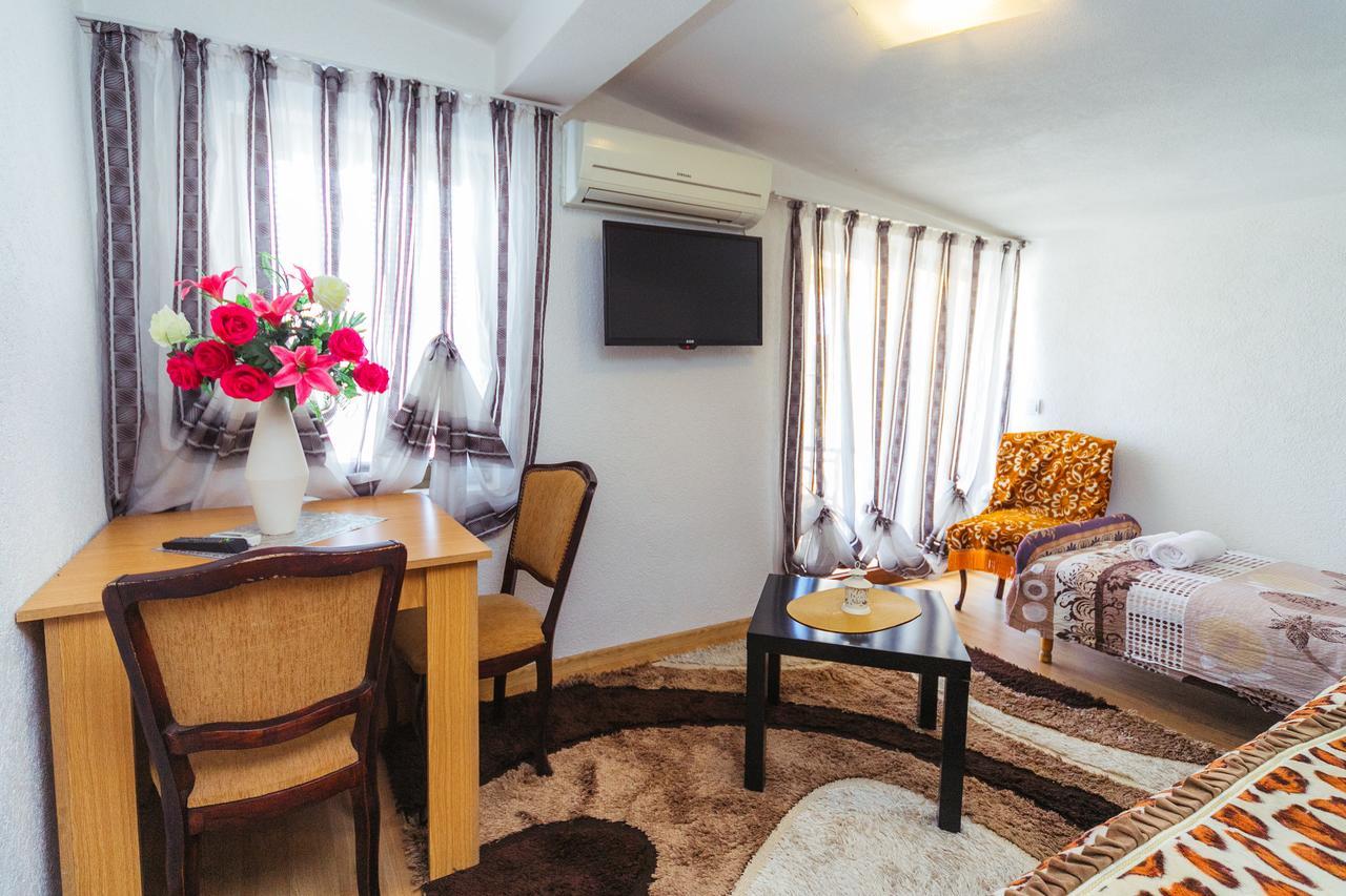 Villa Jadran Apartments Бар Екстериор снимка