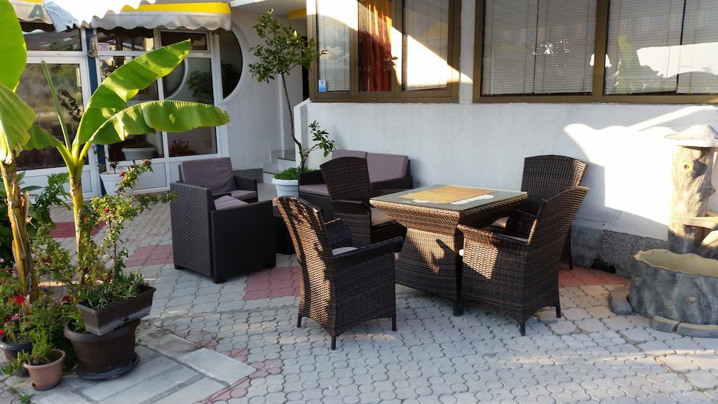 Villa Jadran Apartments Бар Екстериор снимка