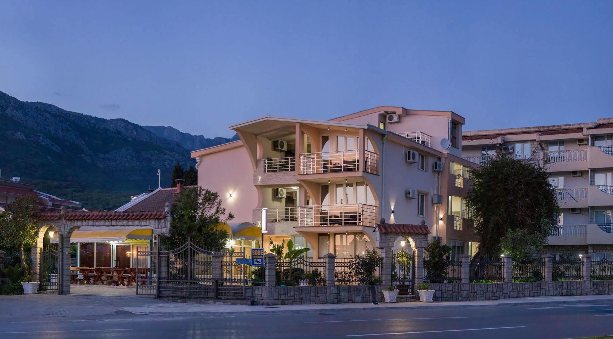 Villa Jadran Apartments Бар Екстериор снимка